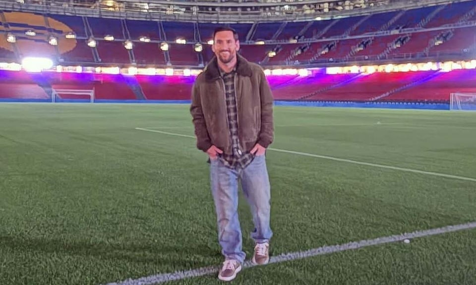 Kunjungan Messi ke Camp Nou